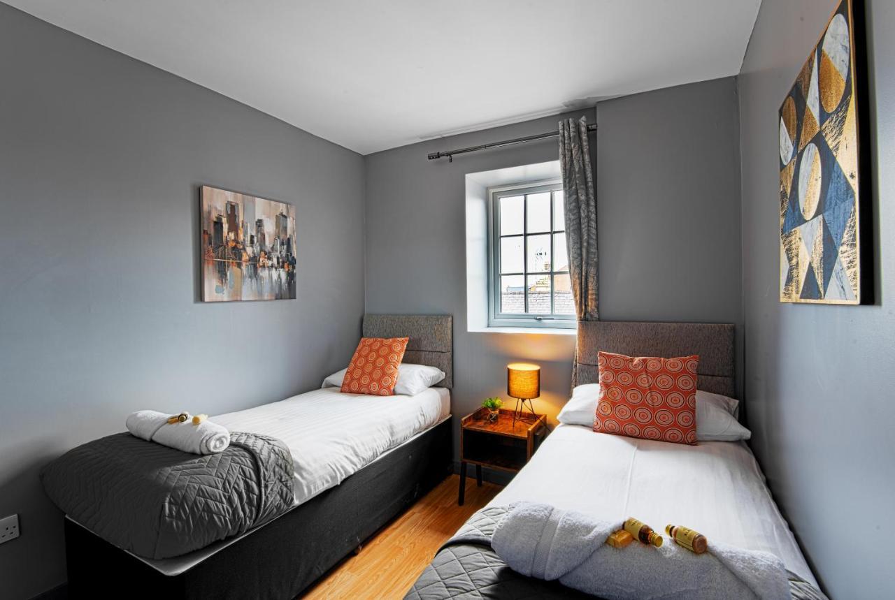 The Glyndwr - Berwyn House Daire Wrexham Dış mekan fotoğraf